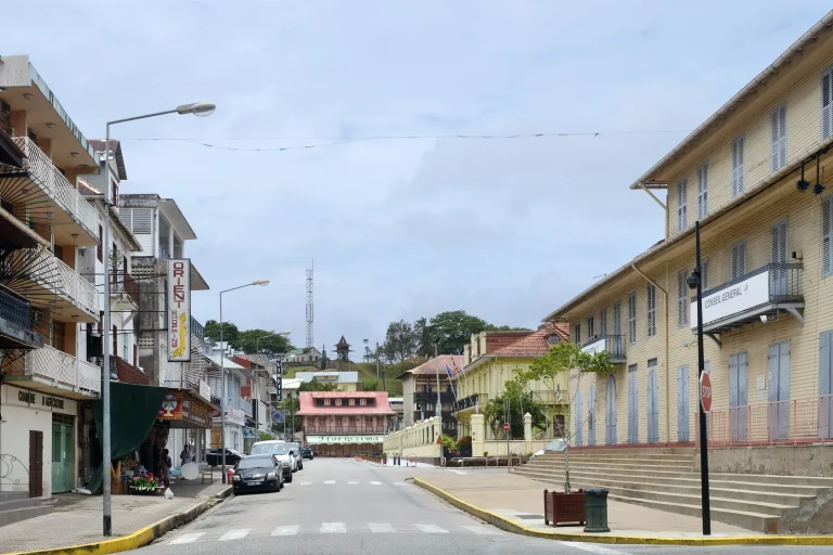 Trouver une alternance en Guyane : réseaux et démarches locaux