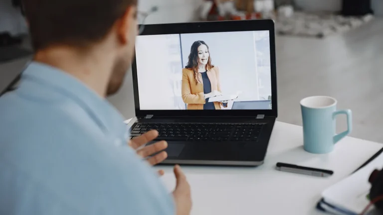 Avis sur LinkedIn Learning pour formation continue