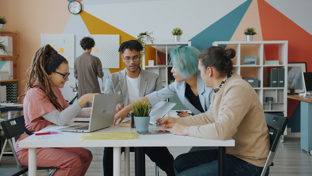 Alternance vs apprentissage : quelle différence ?